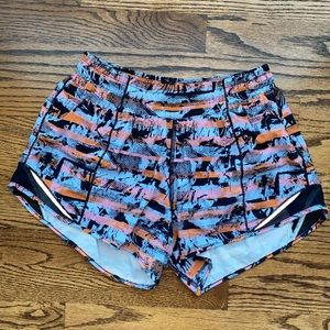 Lululemon Hotty Hot Short 4L Pink/Orange/Black/Blue Pattern